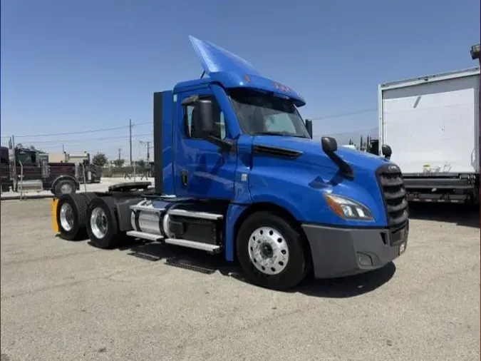 2020 Freightliner Cascadia7f9e942f6beadf602e76b1142f10f718