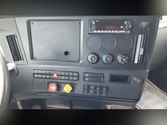 2023 FREIGHTLINER CA126