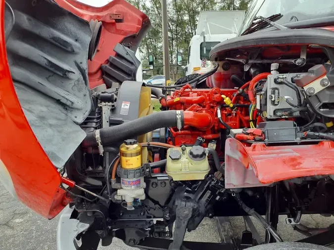 2020 FREIGHTLINER/MERCEDES M2 106