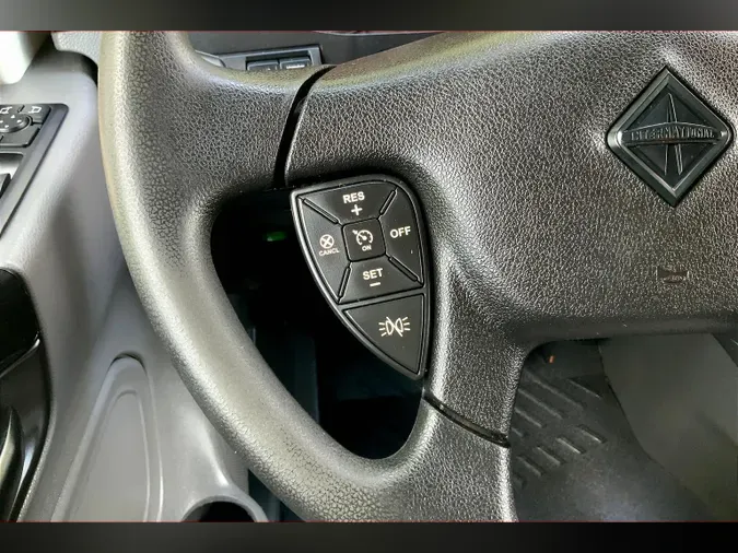 2022 INT LT625 6x4