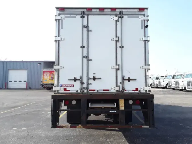 2019 FREIGHTLINER/MERCEDES M2 106