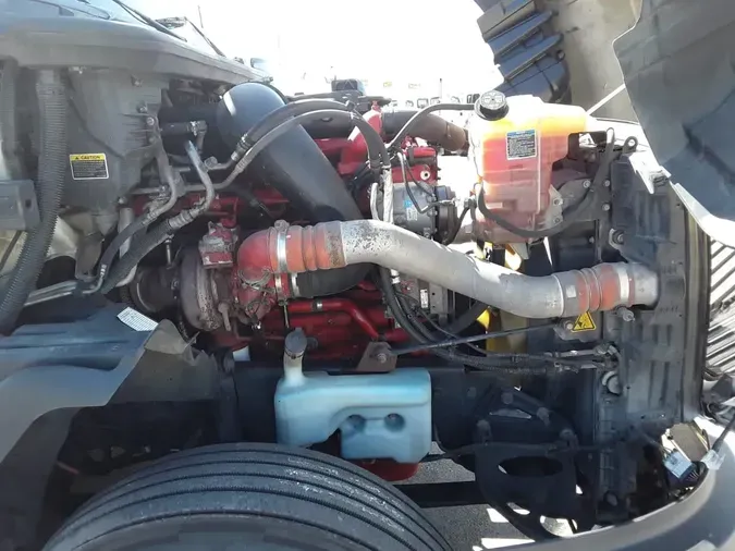 2020 NAVISTAR INTERNATIONAL LT625 SLPR CAB