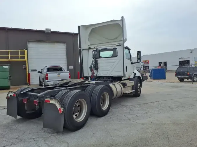 2020 NAVISTAR INTERNATIONAL RH613 DAYCAB T/A