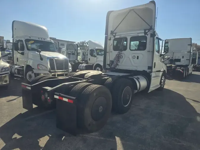 2018 FREIGHTLINER/MERCEDES NEW CASCADIA PX12664