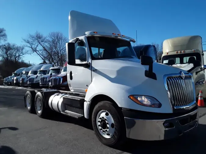 2019 NAVISTAR INTERNATIONAL LT625 DAYCAB T/A7fc80c8c7bebf13583b48e2eb27548d8