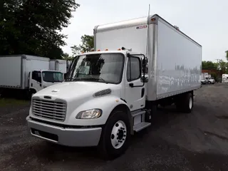 2012 Freightliner M2 106