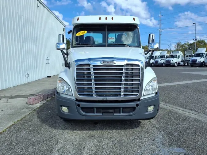 2020 FREIGHTLINER/MERCEDES CASCADIA 125