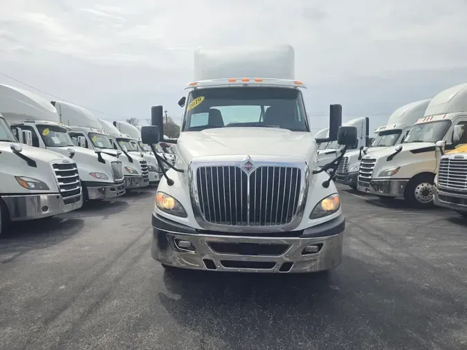 2019 NAVISTAR INTERNATIONAL RH613 DAYCAB S/A