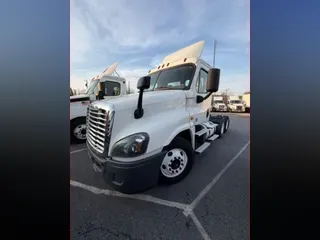 2019 FREIGHTLINER/MERCEDES CASCADIA 125