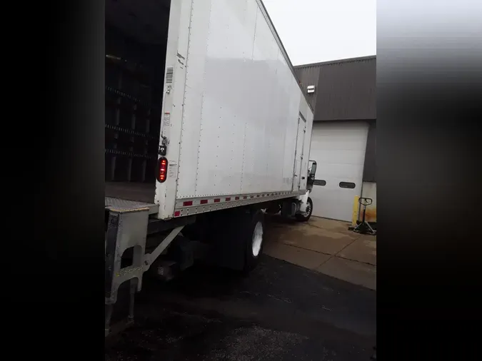 2019 FREIGHTLINER/MERCEDES M2 106