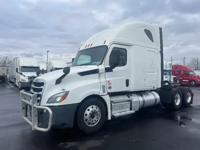 2020 Freightliner T12664ST