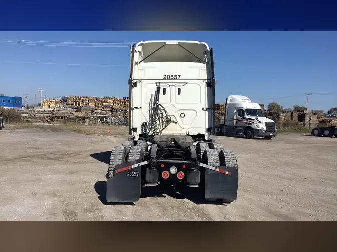 2021 Freightliner Cascadia 1267fd7f3334eb9d5982d642dbba7eeb161