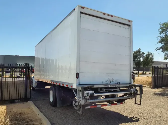 2019 FREIGHTLINER M2 106