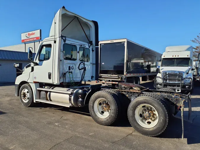 2020 FREIGHTLINER/MERCEDES NEW CASCADIA PX12664