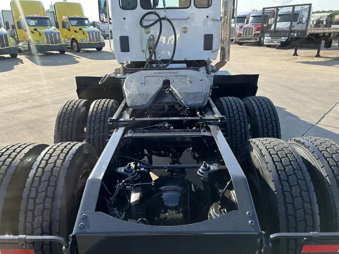 2020 Peterbilt 567