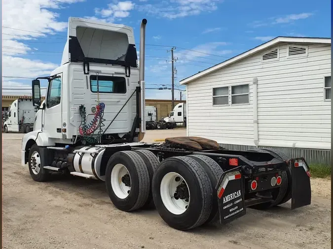 2016 VOLVO VNL64TRACTOR