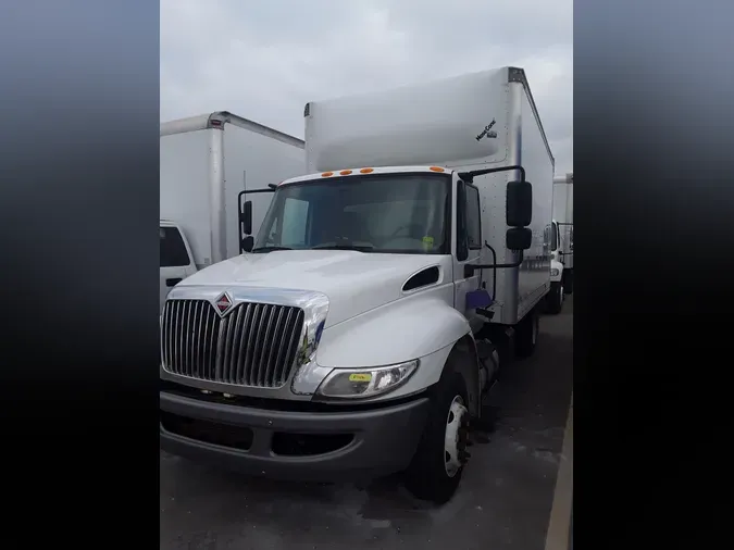 2019 NAVISTAR INTERNATIONAL 4300 LP