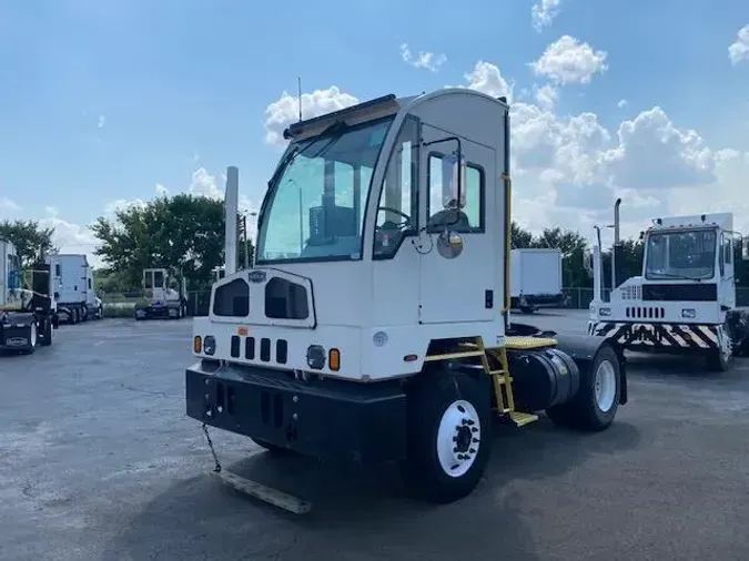 2021 AutoCar ACTT42