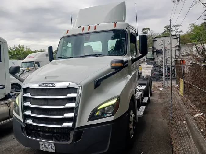 2019 FREIGHTLINER/MERCEDES NEW CASCADIA PX126647fe1628e7edbc483d29842e67ee4d03d