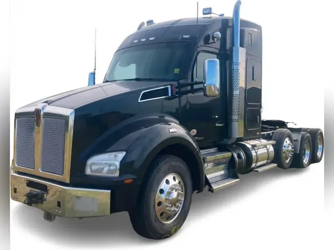 2021 Kenworth T8807fe52773bb763a86b4e958b0a77c6071