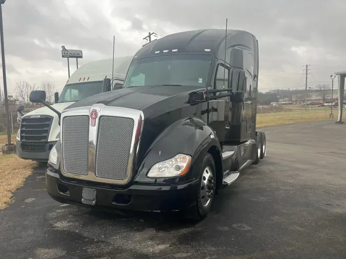 2021 KENWORTH T680