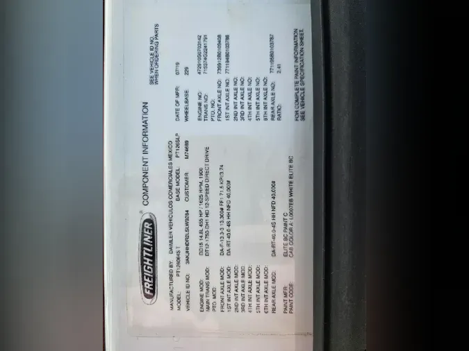 2020 FREIGHTLINER Cascadia 126