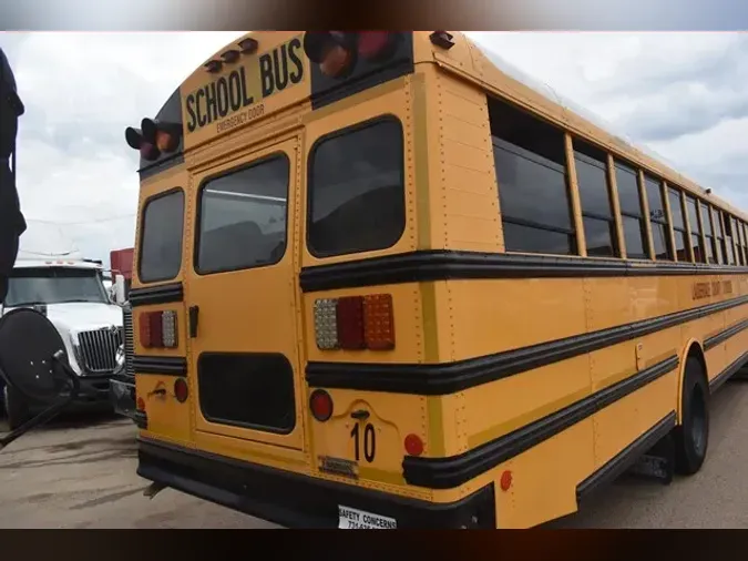 2013 THOMAS BUILT BUSES SAF-T-LINER