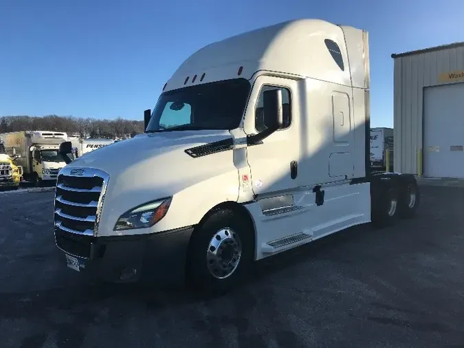 2019 Freightliner T12664ST