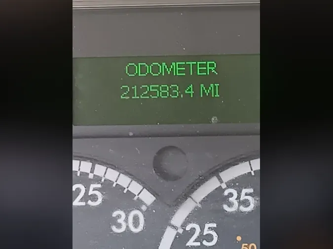 2016 FREIGHTLINER/MERCEDES M2 106
