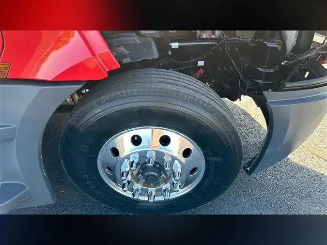 2021 FREIGHTLINER CA126