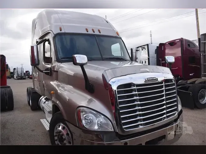 2013 FREIGHTLINER CASCADIA 125