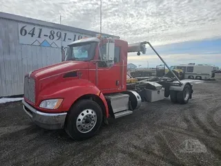 2018 KENWORTH T370