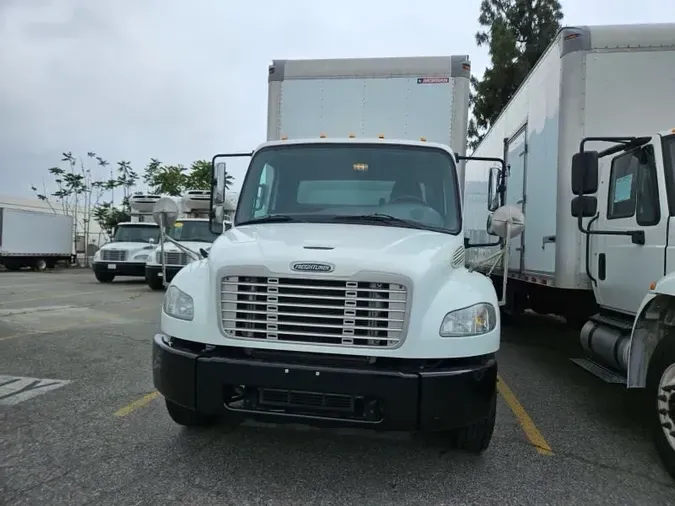 2014 FREIGHTLINER/MERCEDES M2 106