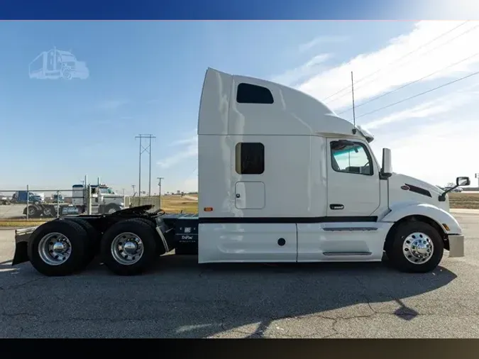 2022 PETERBILT 579