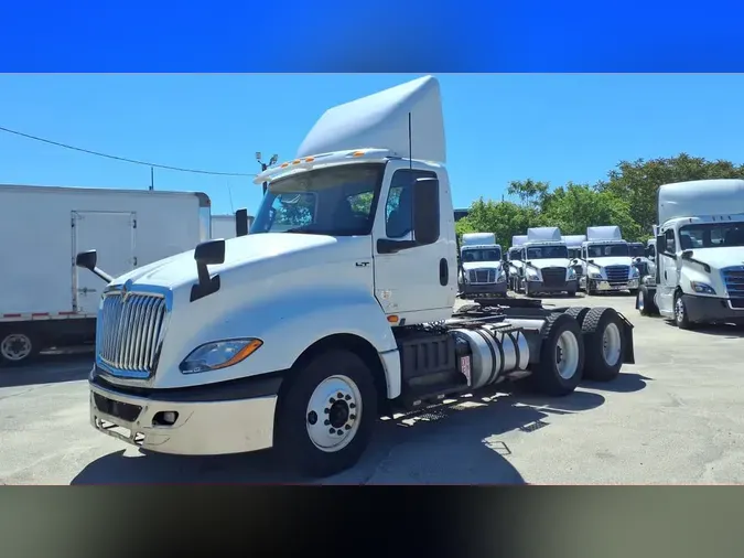 2019 NAVISTAR INTERNATIONAL LT625 DAYCAB T/A7ff641f5bcdc7829b721f06e8780f92d