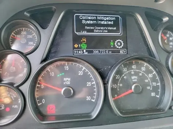 2022 Peterbilt 579