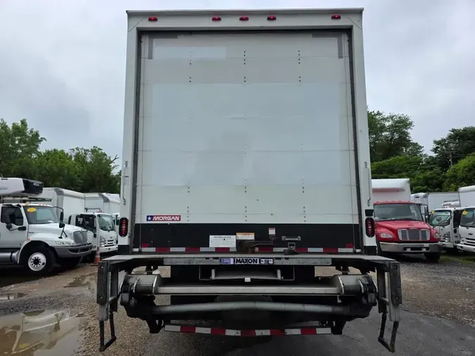 2019 FREIGHTLINER M2 106