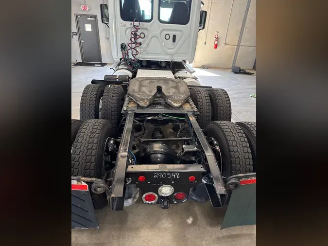 2020 FREIGHTLINER CASCADIA 125