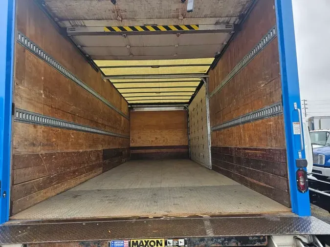 2018 FREIGHTLINER/MERCEDES M2 106