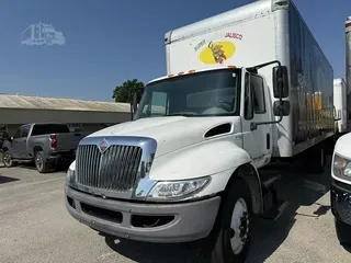 2012 INTERNATIONAL DURASTAR 4300