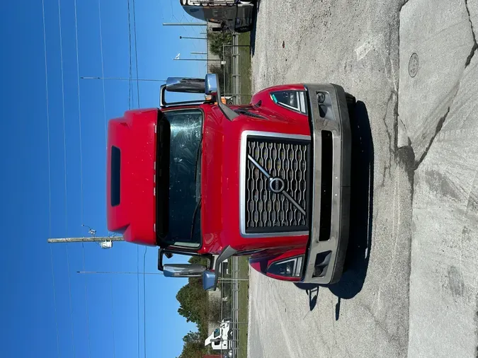 2019 Volvo VNL64T860