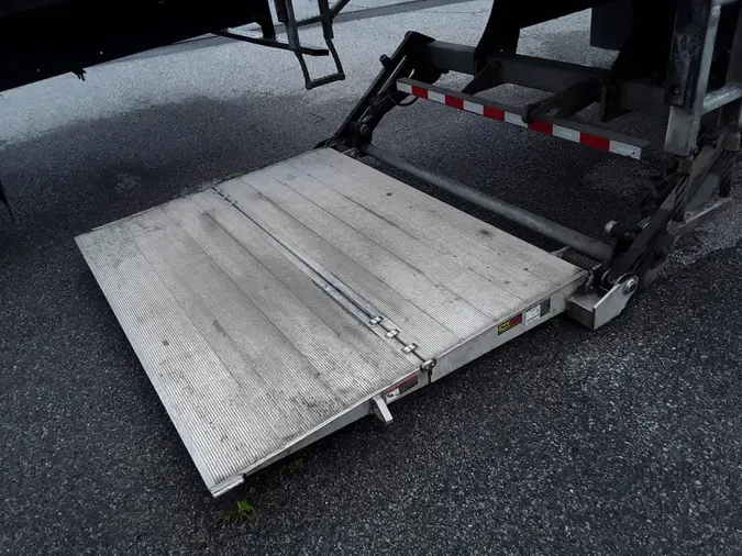 2019 NAVISTAR INTERNATIONAL 4300