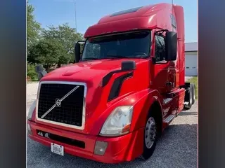 2016 VOLVO VNL670