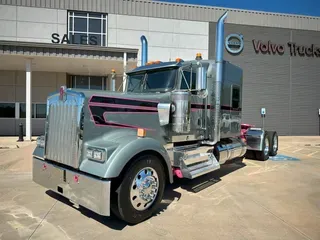 2023 KENWORTH W900L