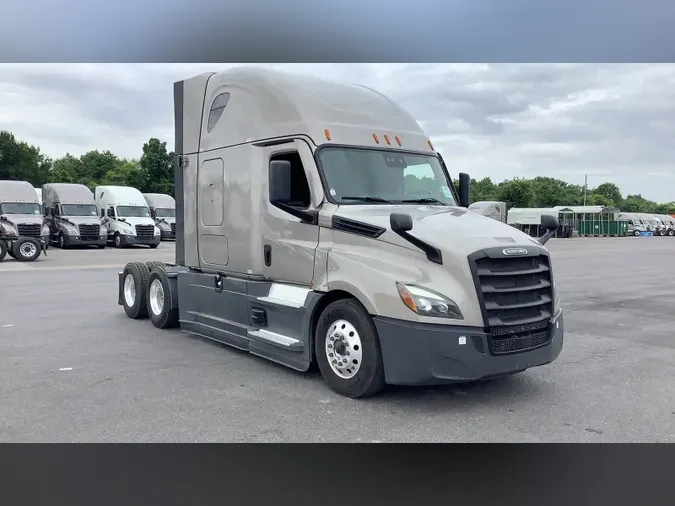 2023 Freightliner Cascadia 126800c481ea114a7bb7f91f0340460a007