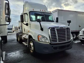 2018 FREIGHTLINER/MERCEDES CASCADIA 125