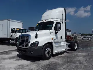 2016 Freightliner CASCADIA 125