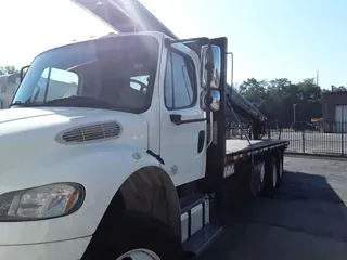 2017 FREIGHTLINER M2 106