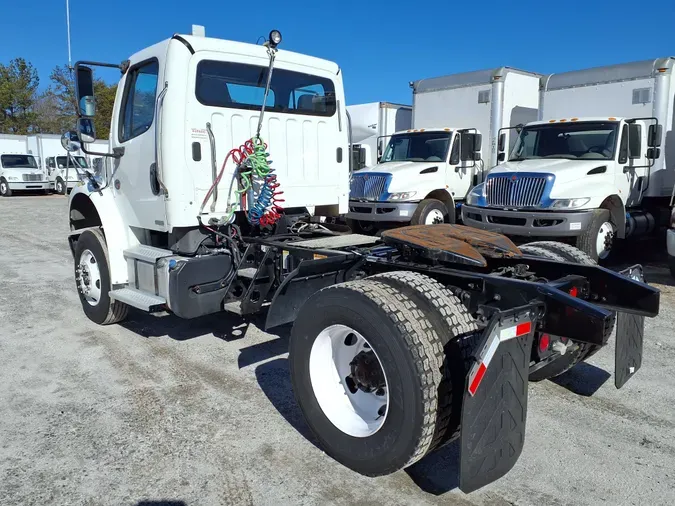 2012 FREIGHTLINER/MERCEDES M2 106