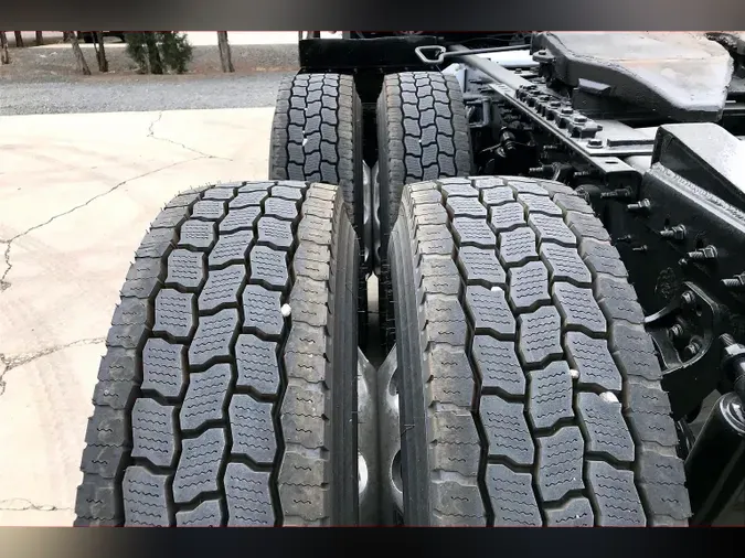 2023 INT LT625 6X48012e3d910cb0c6006cd8d6969d77466